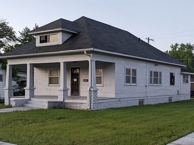 502 E 5th St