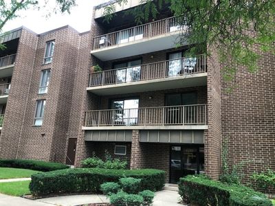 8350 W Addison St APT 202