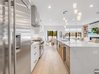 31 Feldman Ct