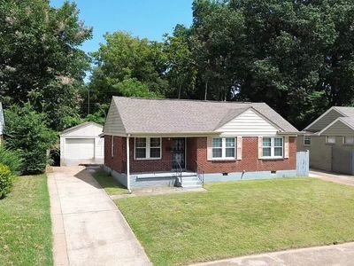574 Waring Rd