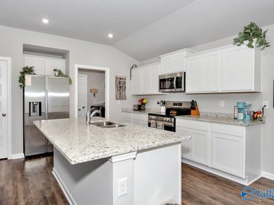 121 Olde Hearth Rd