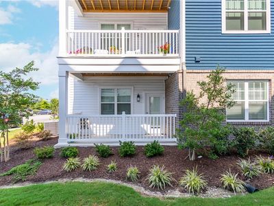1736 Vankar Dr #108