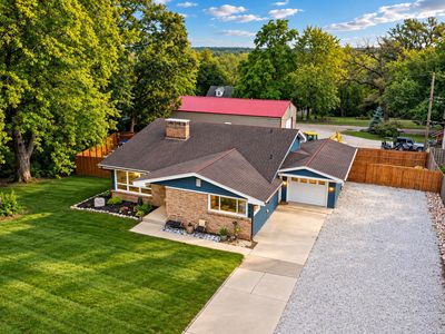 2469 Circle Dr