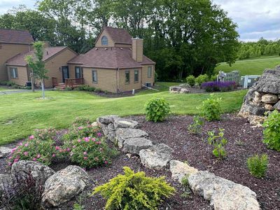 10 Farmstead Dr