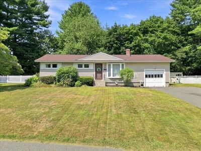 36 Regal St