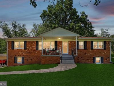 4586 Hillside Ct