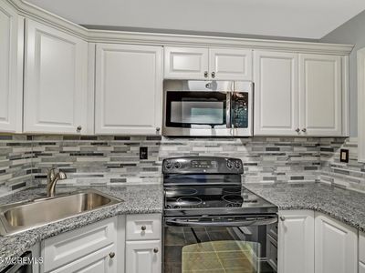Property at 87 Arrowood Road #E, Manalapan, NJ