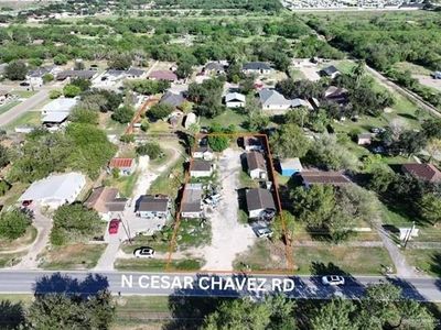 320 N Cesar Chavez Rd