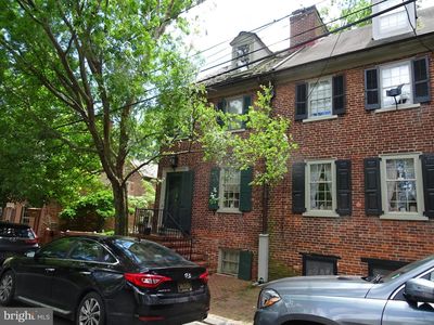 122 Harmony St
