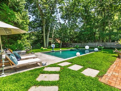 44 Cedar Ridge Dr