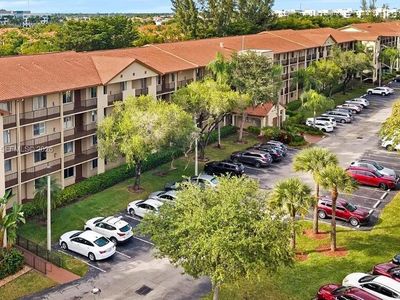 900 SW 142nd Ave APT 305L