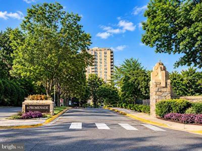 5225 Pooks Hill Rd APT 1822S