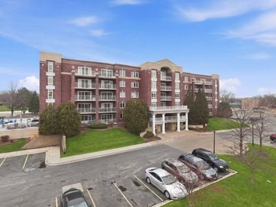 7081 W Touhy Ave APT 407