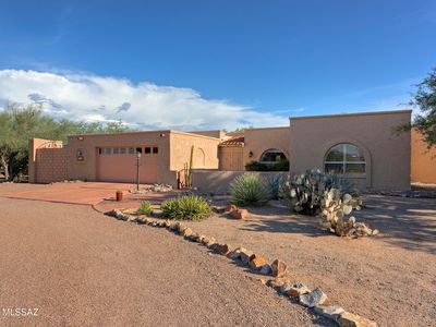 745 W Paseo Del Canto