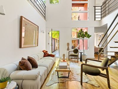 569 Carroll St APT 1