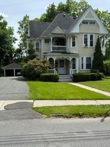 24 Phillips St