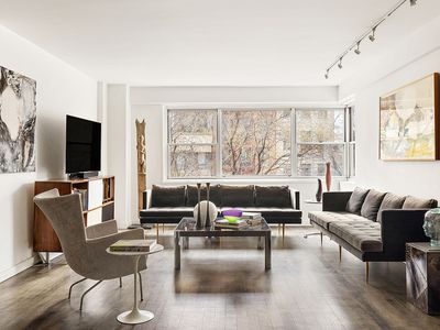 70 E 10th St APT 5C