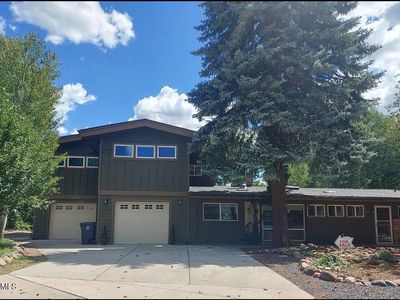 2304 N Talkington Dr