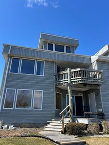 3067 E Midshipman Dr