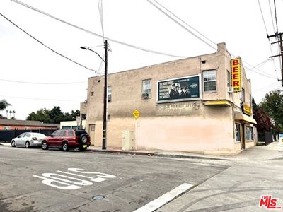 6525 Holmes Ave