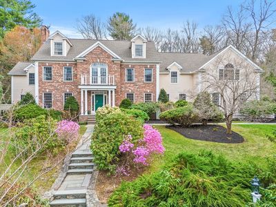 40 Bigelow Dr