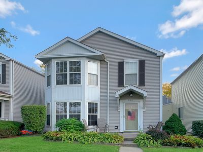 956 Four Seasons Blvd