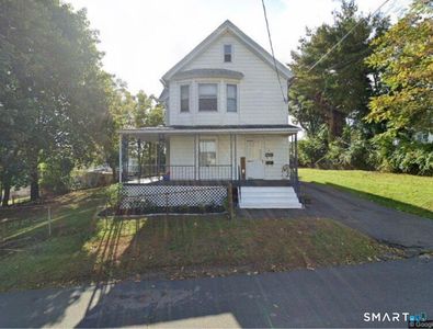 25 Avon Avenue