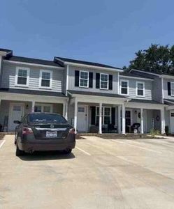 100 Linda St