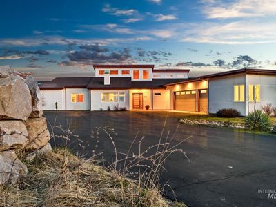 4336 N Star Vista Ln