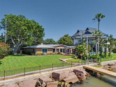 1109 Harbor View Dr