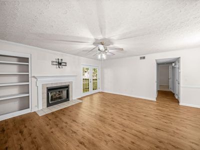 103 Autumn Chase Dr