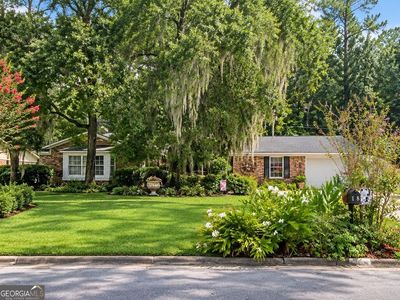 18 E Stillwood Cir