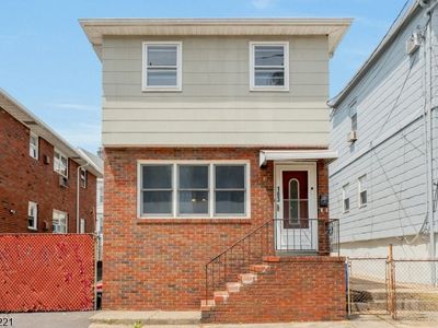 183 Devon St