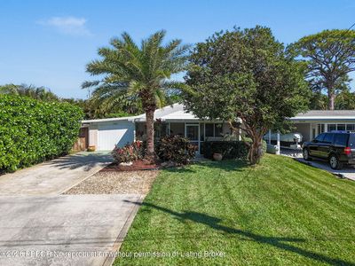 2401 Country Oaks Ln