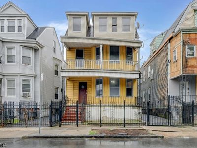 249 4Th St