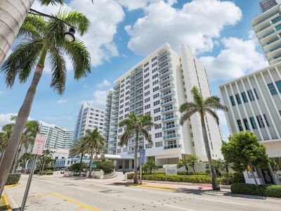6917 Collins Ave #1624