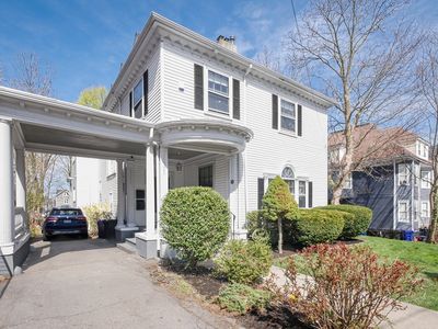 11 Wayne St