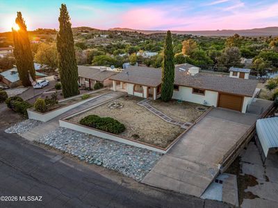 860 W La Osa St