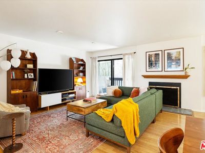 2018 Griffith Park Blvd APT 108