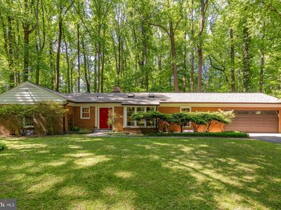 1109 Crowfoot Ln
