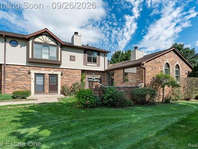 2297 London Bridge Dr Unit 25
