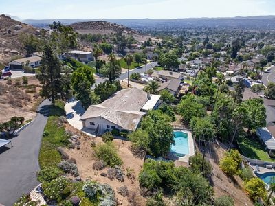 5462 Sierra Vista Ave