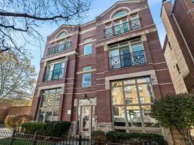 1033 W Taylor St APT 3E