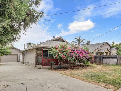 564 Lindsay Ave