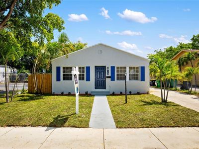 Property at 15 SW 6th St, Dania, FL