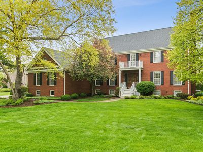 5644 Oakwood Cir