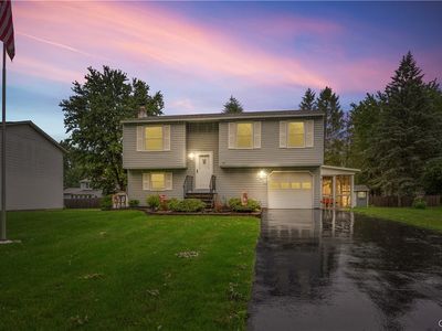Property at 104 Roundmill Ln, Minoa, NY