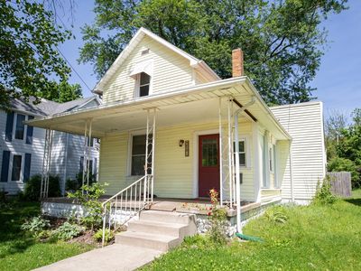 783 N East St