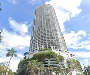 1750 N Bayshore Dr #1112