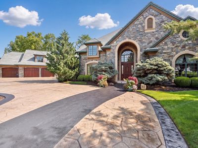 555 Maple Knoll Rd